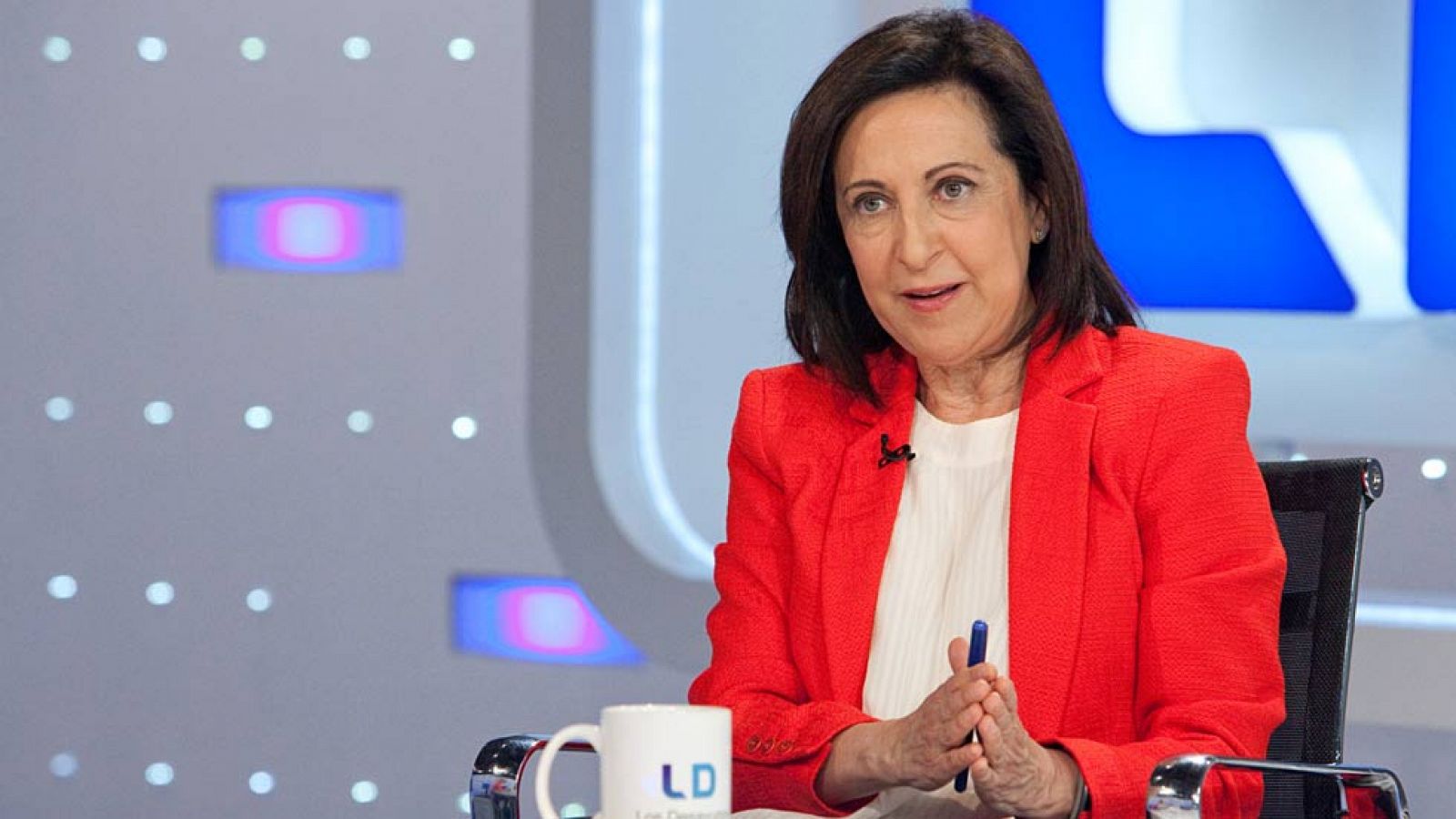 Margarita Robles reconoce que Podemos le tanteó para entrar en sus listas electorales - Los desayunos | Ver