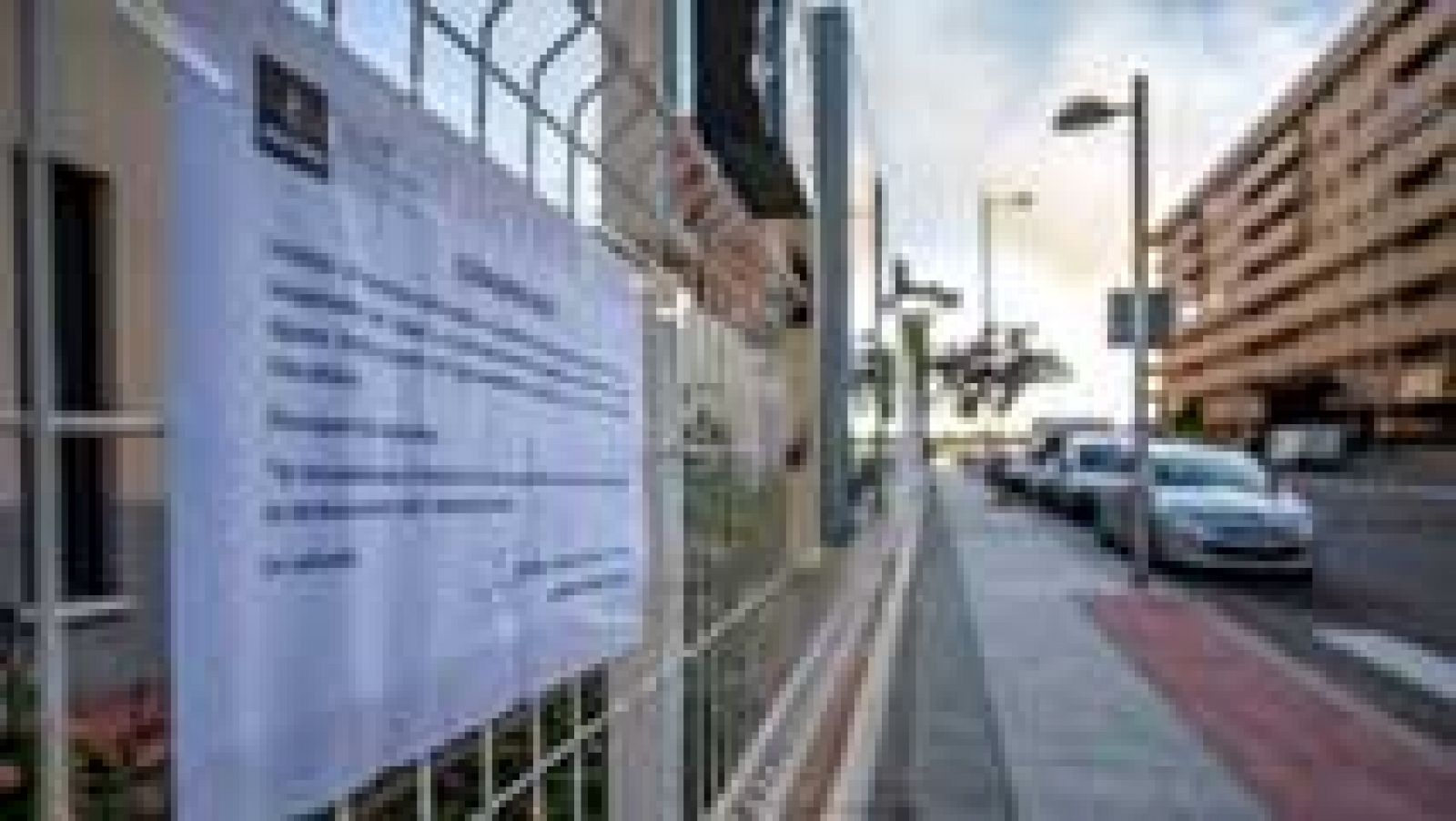 Tres de los cuatro colegios de Seseña retoman las clases tras el incendio del cementerio de neumáticos