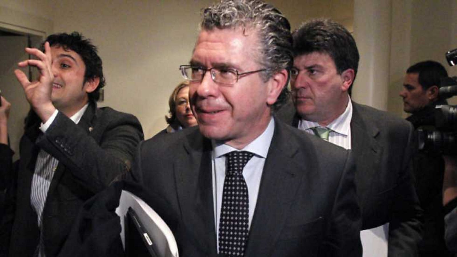 La tarde en 24 horas - La hora del debate en 24 h. - 17/05/16  - ver ahora