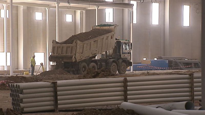 Dos años después del incendio que arrasó la fábrica de Campofrío en Burgos, 200 personas trabajan ya en la nueva planta