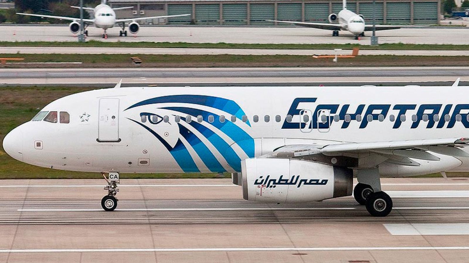 Desaparece un avión de EgyptAir con 66 personas a bordo que hacía el trayecto París-El Cairo