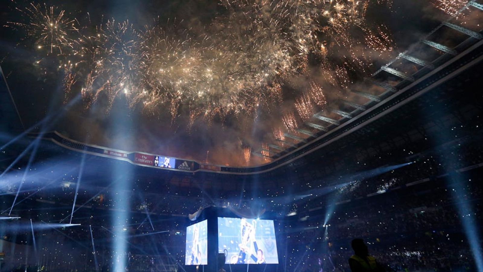 La final de la Champions se verá en el Bernabéu y el Barclaycard Center | Ver