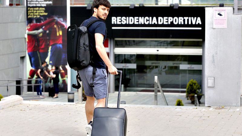 El jugador del Manchester City y de la selección española David  Silva afirmó que después de haber ganado dos Eurocopas consecutivas  son unos de los "favoritos" para conquistar la de Francia 2016 y que  si van "paso a paso y con humildad" seguro que