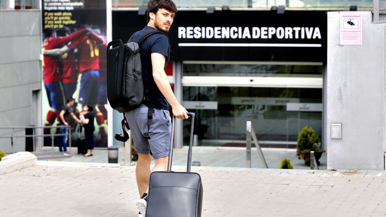 El jugador del Manchester City y de la selección española David  Silva afirmó que después de haber ganado dos Eurocopas consecutivas  son unos de los "favoritos" para conquistar la de Francia 2016 y que  si van "paso a paso y con humildad" seguro que