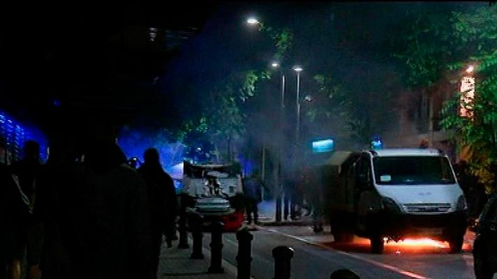 Informativo 24h - Varios incidentes han sacudido el desalojo del "banco expropiado"