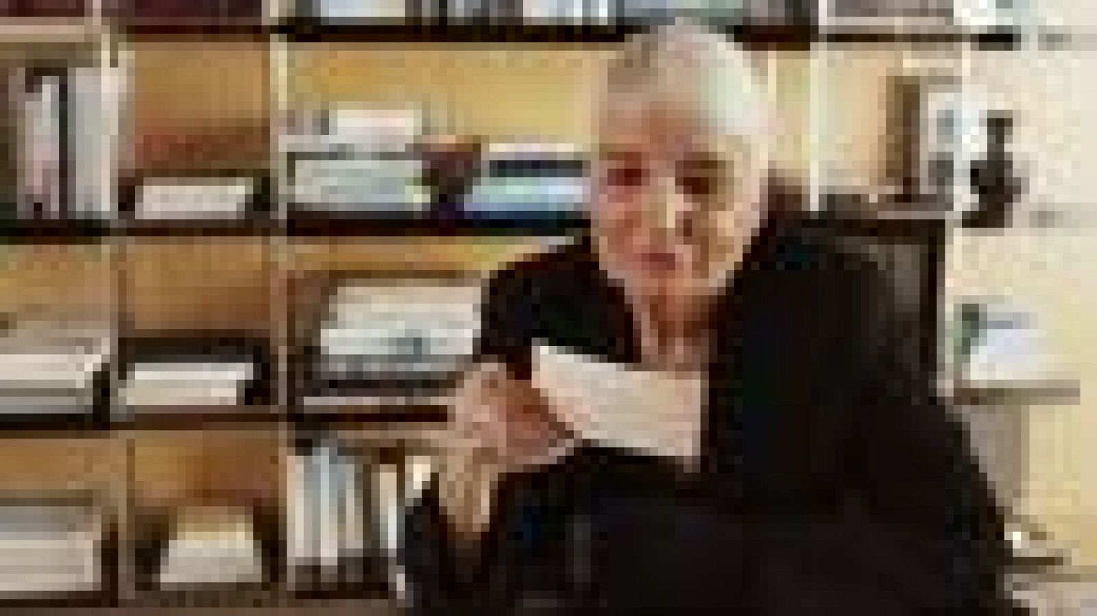 La directora creativa de Tous, Rosa Oriol habla sobre el libro que recoge su historia
