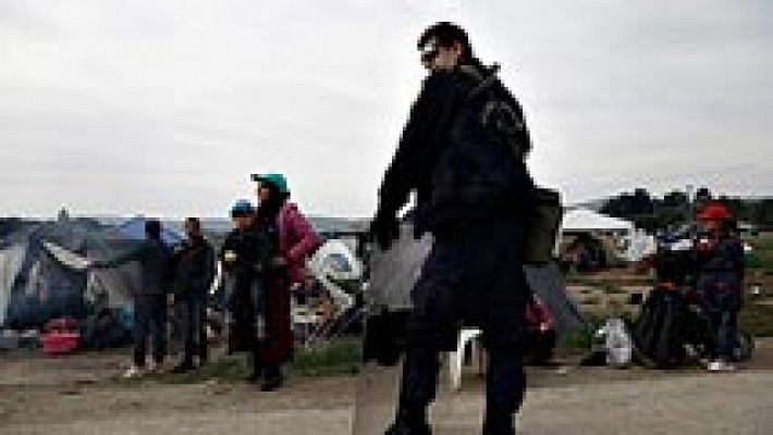 Telediario 1 - Grecia comienza el desalojo del campo de migrantes de Idomeni