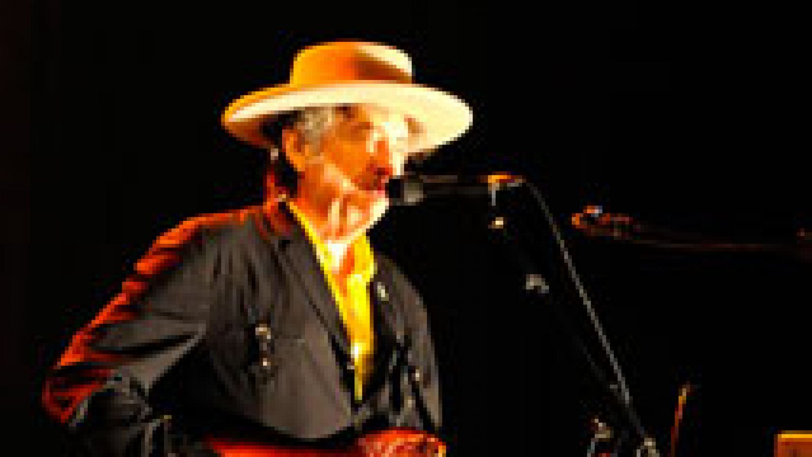 Telediario 1: El cantautor Bob Dylan cumple hoy 75 años | RTVE Play