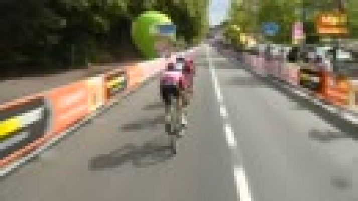 Valverde gana la decimosexta etapa, Kruijswijk sigue líder en el Giro