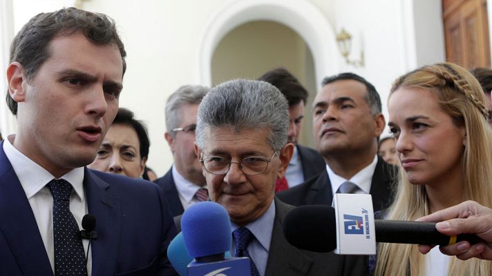 Telediario 1 - Albert Rivera: "El enemigo del pueblo venezolano no es el pueblo español, es el hambre"