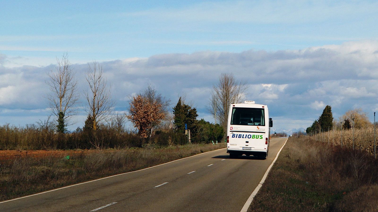 Crónicas - La larga travesía de los libros - Avance