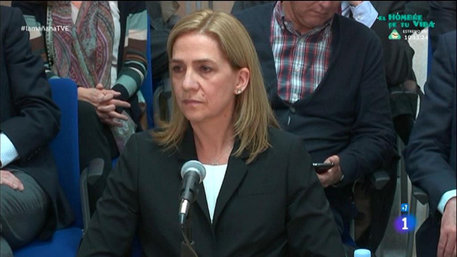 Manos limpías, ¿dedos sucios?