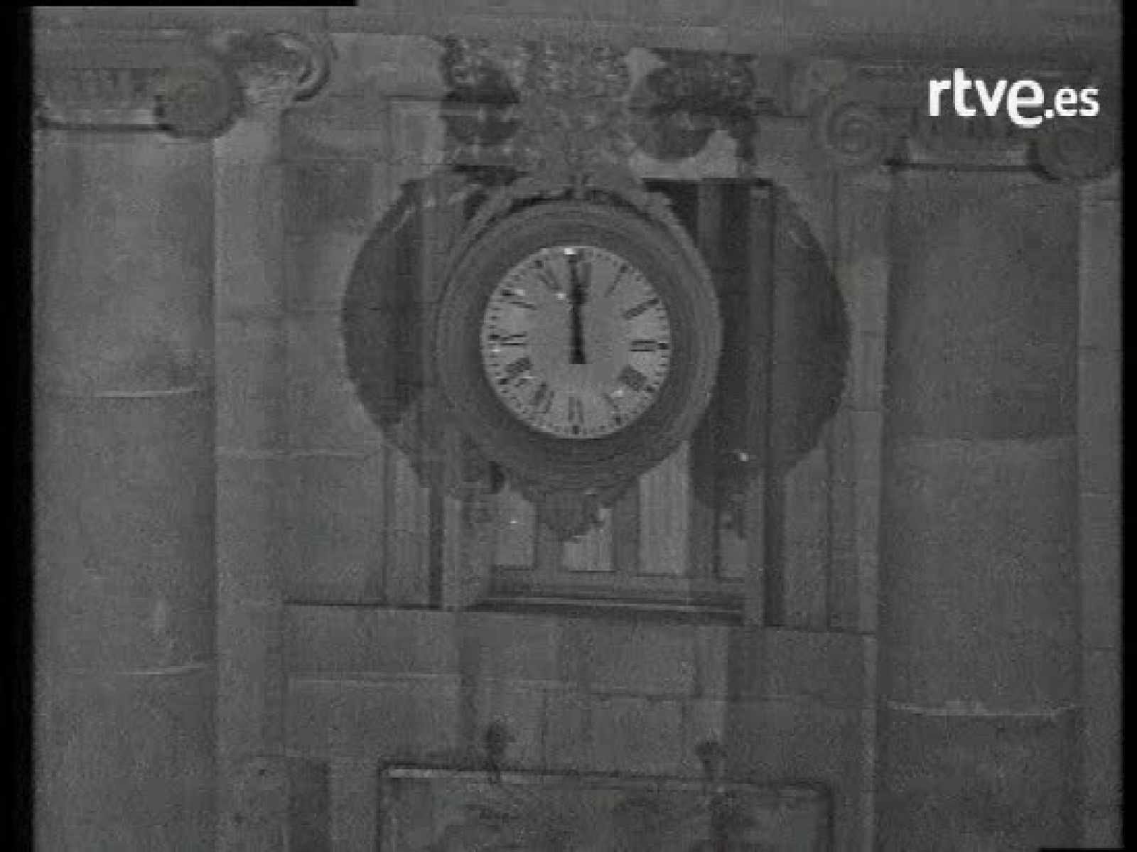 Campanadas 1973 (desde Barcelona) - Campanadas de Fin de Año | Ver