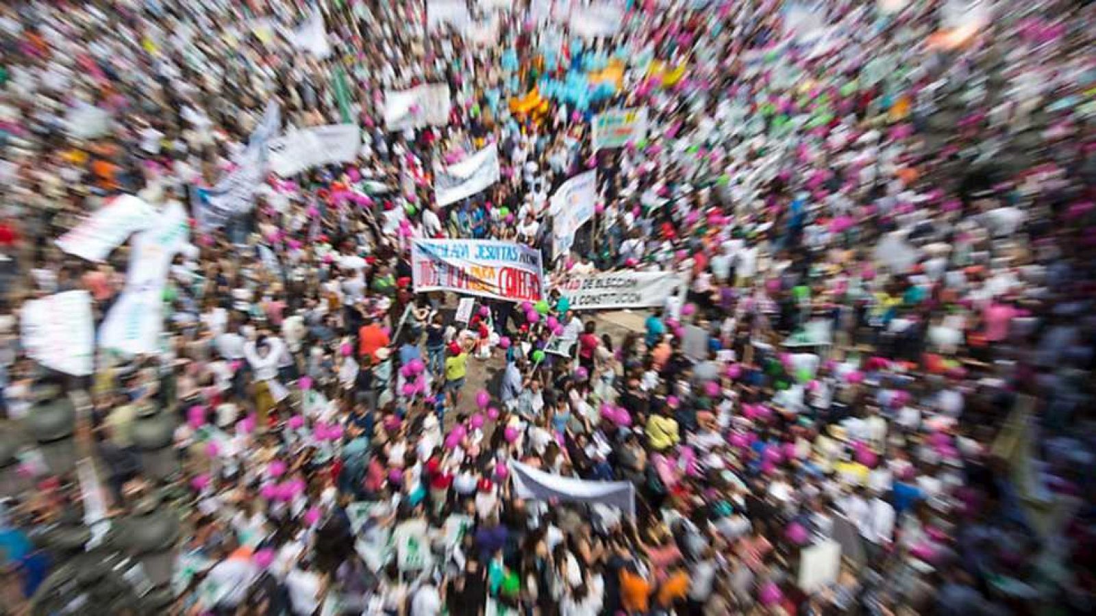 Amigas y conocidas - 27/05/16 - ver ahora