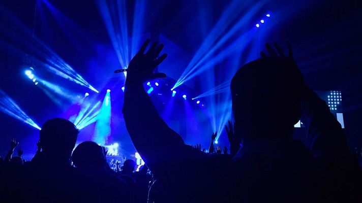 Telediario 1 - Las discotecas de Ibiza inician la temporada con fiestas