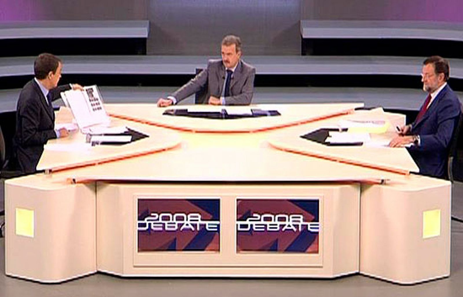 2008 - Zapatero y Rajoy se enfrentan cara a cara