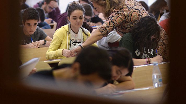 Telediario 1 - La última Selectividad tras 40 años arranca en Asturias
