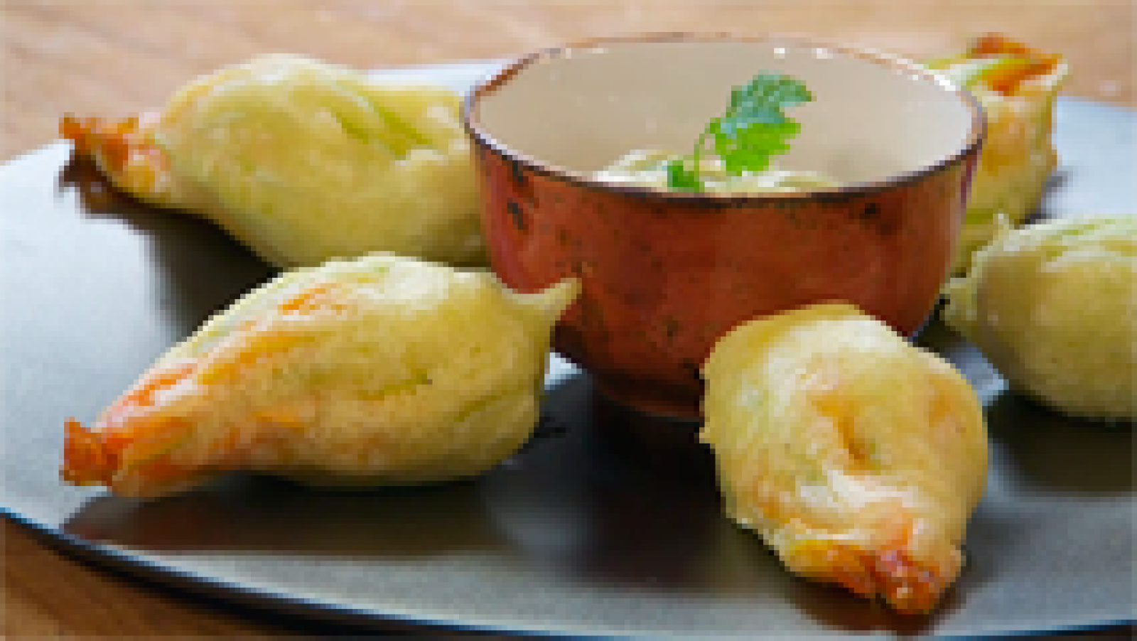 Receta de flor de calabacín rellena Receta de flor de calabacín rellena
