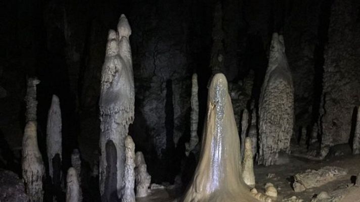 España Directo - De ruta por la cueva de Coventosa