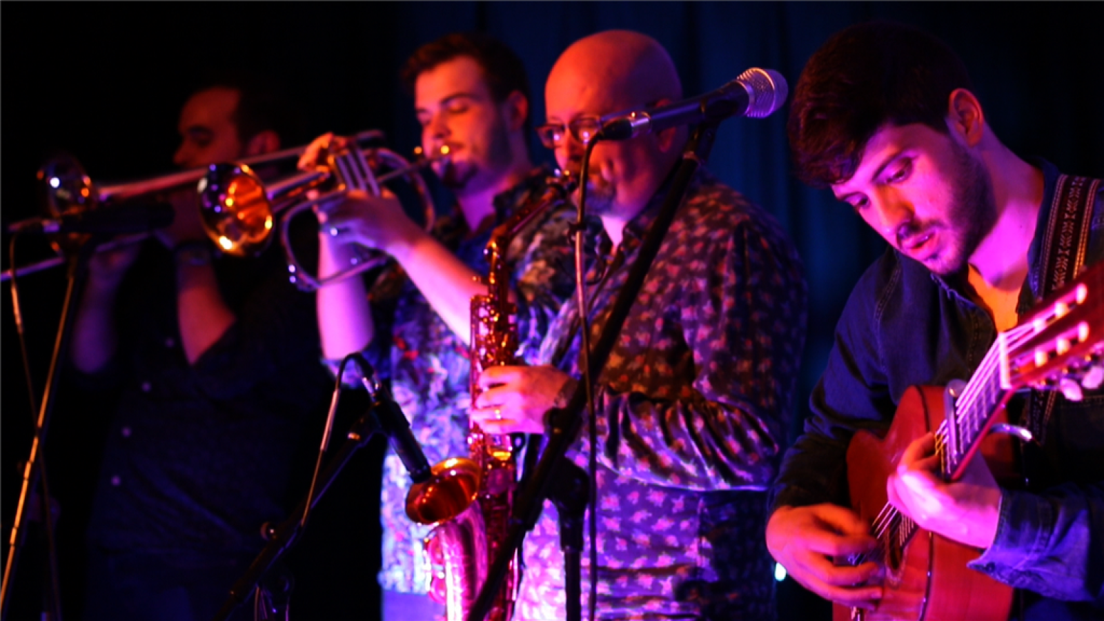 Zona Extra - Jacobo Serra & LIPA ,"Icebergs" - 02/06/16 - Ver ahora