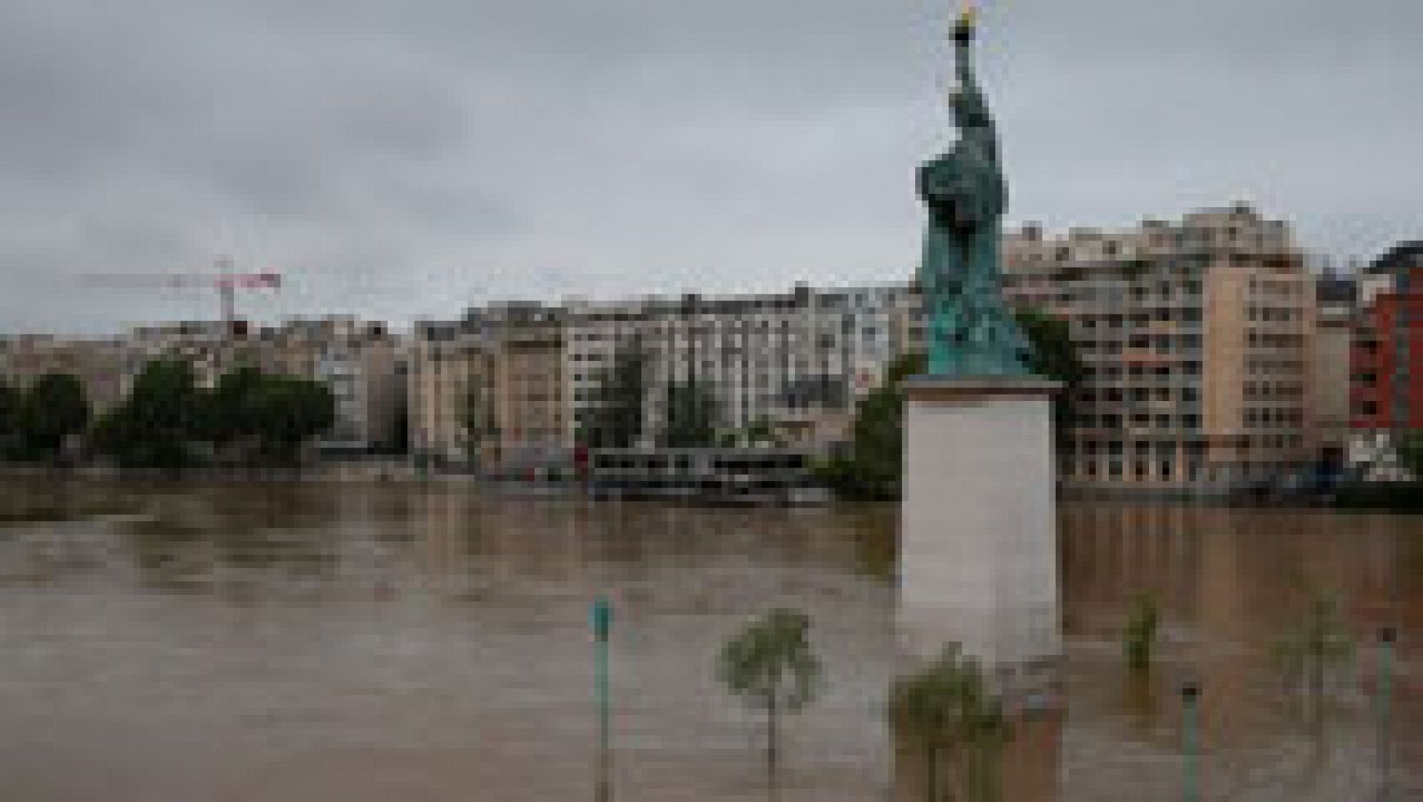 Telediario 1: El río Sena anega París | RTVE Play