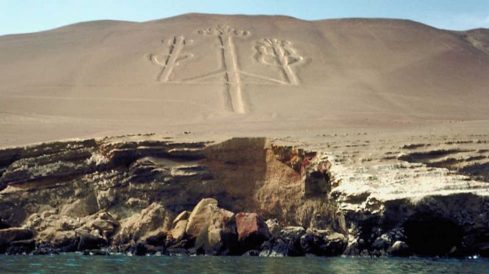 Líneas y geogliflos de Nazca y pampas de Jumana