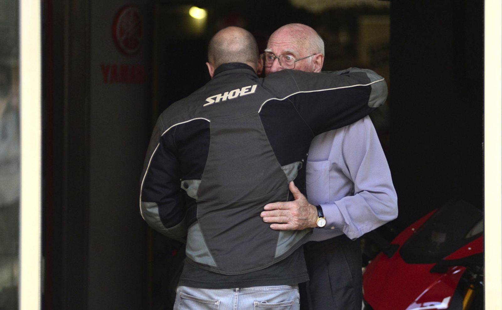 Primeros homenajes a Luis Salom en Mallorca | Ver