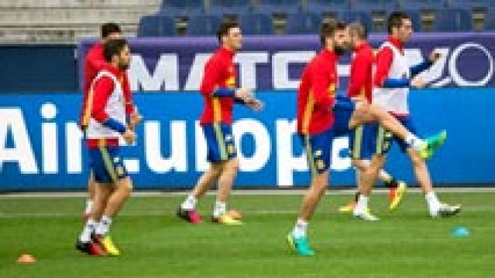Telediario 1 - La Roja ya está al completo, los finalistas de la Champions llegan a la concentración