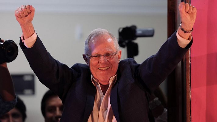 Kuczynski lidera el escrutinio frente a Keiko Fujimori