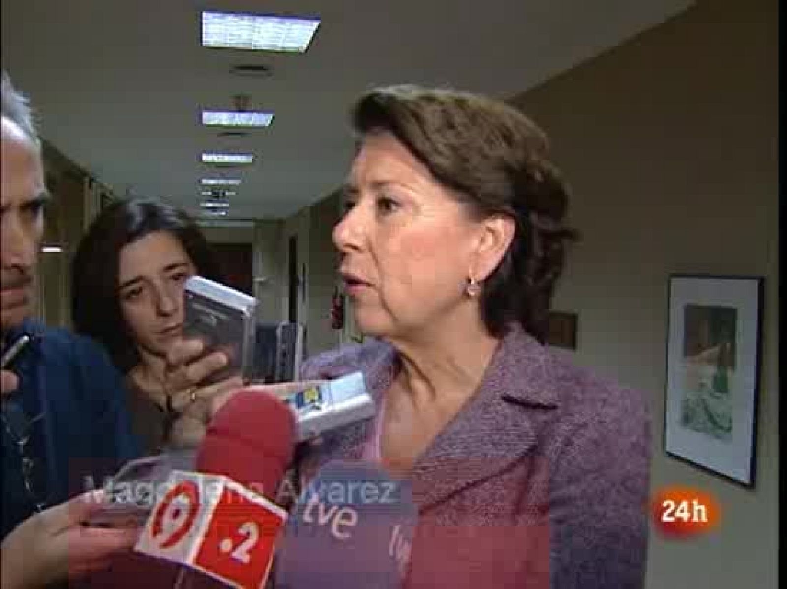 Magdalena Álvarez resta importancia al desprendimiento de 40 metros de un túnel del AVE a Valencia.