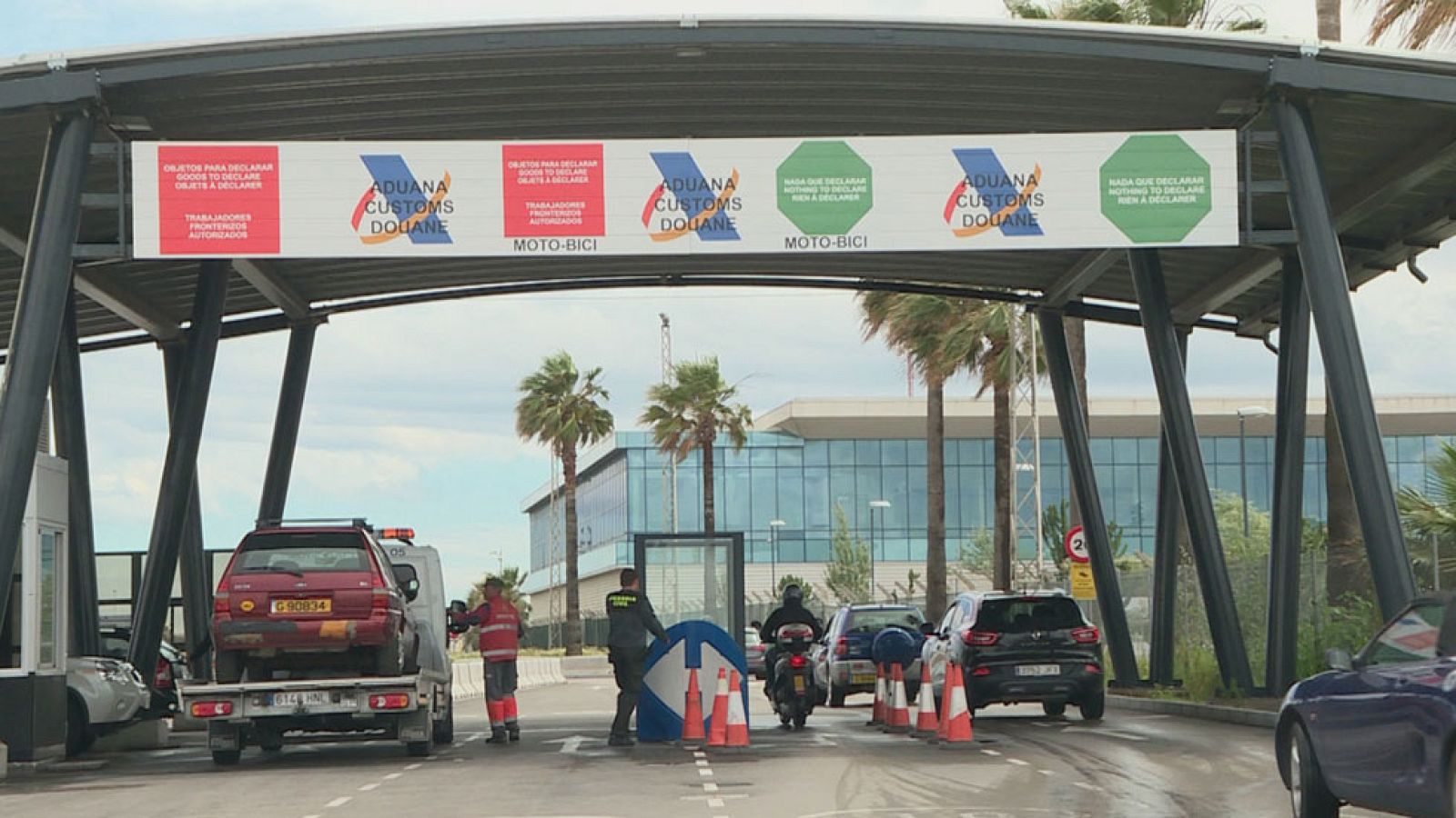 Los reporteros de `Teleobjetivo¿ investigan esta semana a los grupos organizados que se dedican a explotar los alquileres ilegales en Ibiza, en `Sin factura y en negro¿.