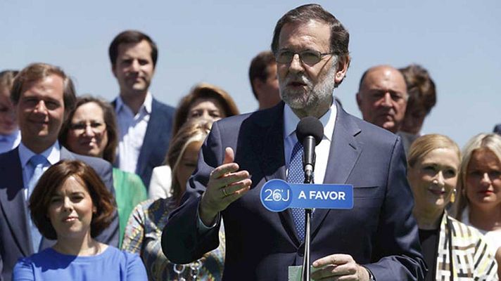 Telediario 1 - Rajoy:  "Estamos a mitad de la tarea, pero vamos en la dirección correcta'