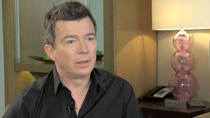  - Rick Astley acaba de lanzar un nuevo disco titulado ''50''