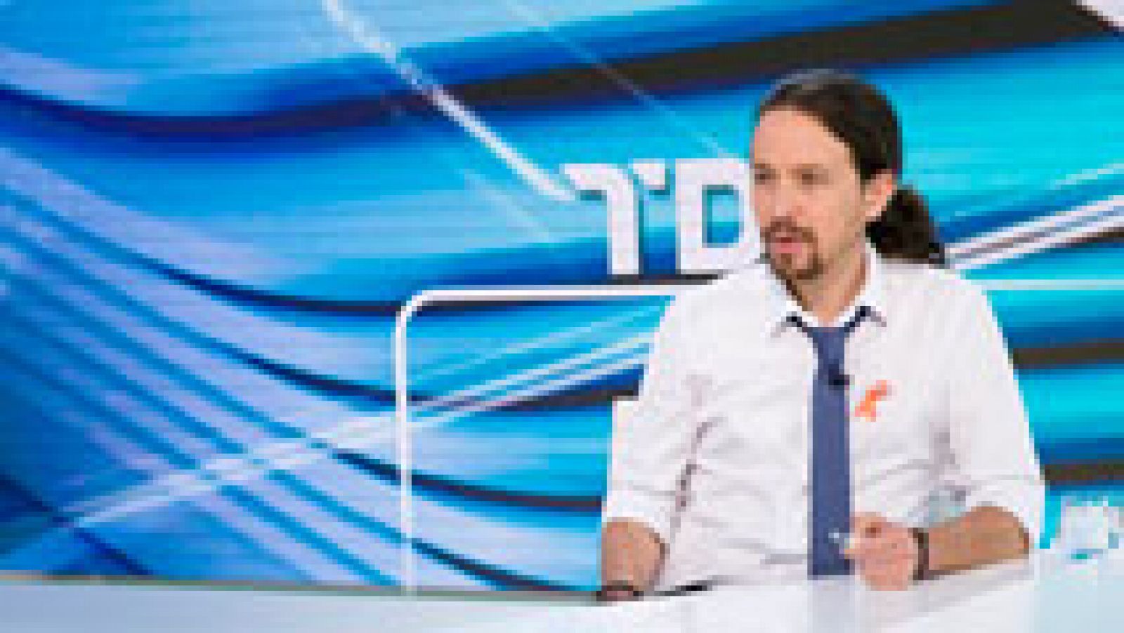 Telediario 1: Pablo Iglesias asegura que el referéndum en Cataluña no será una línea roja para negociar con el PSOE tras el 26J | RTVE Play