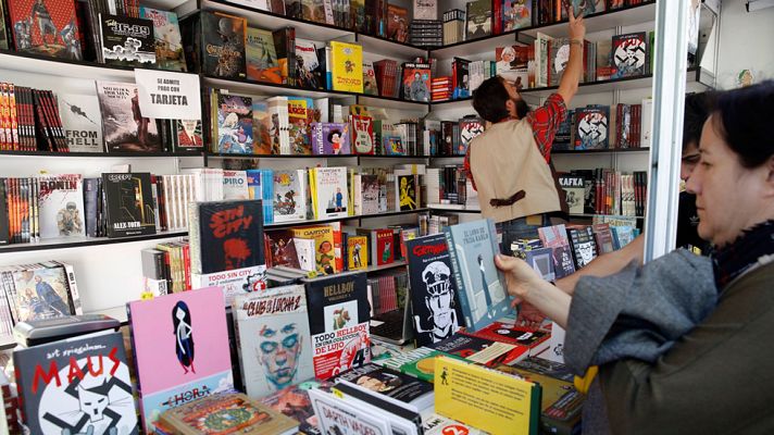 Telediario 1 - Portadas para todos los gustos en la Feria del Libro de Madrid