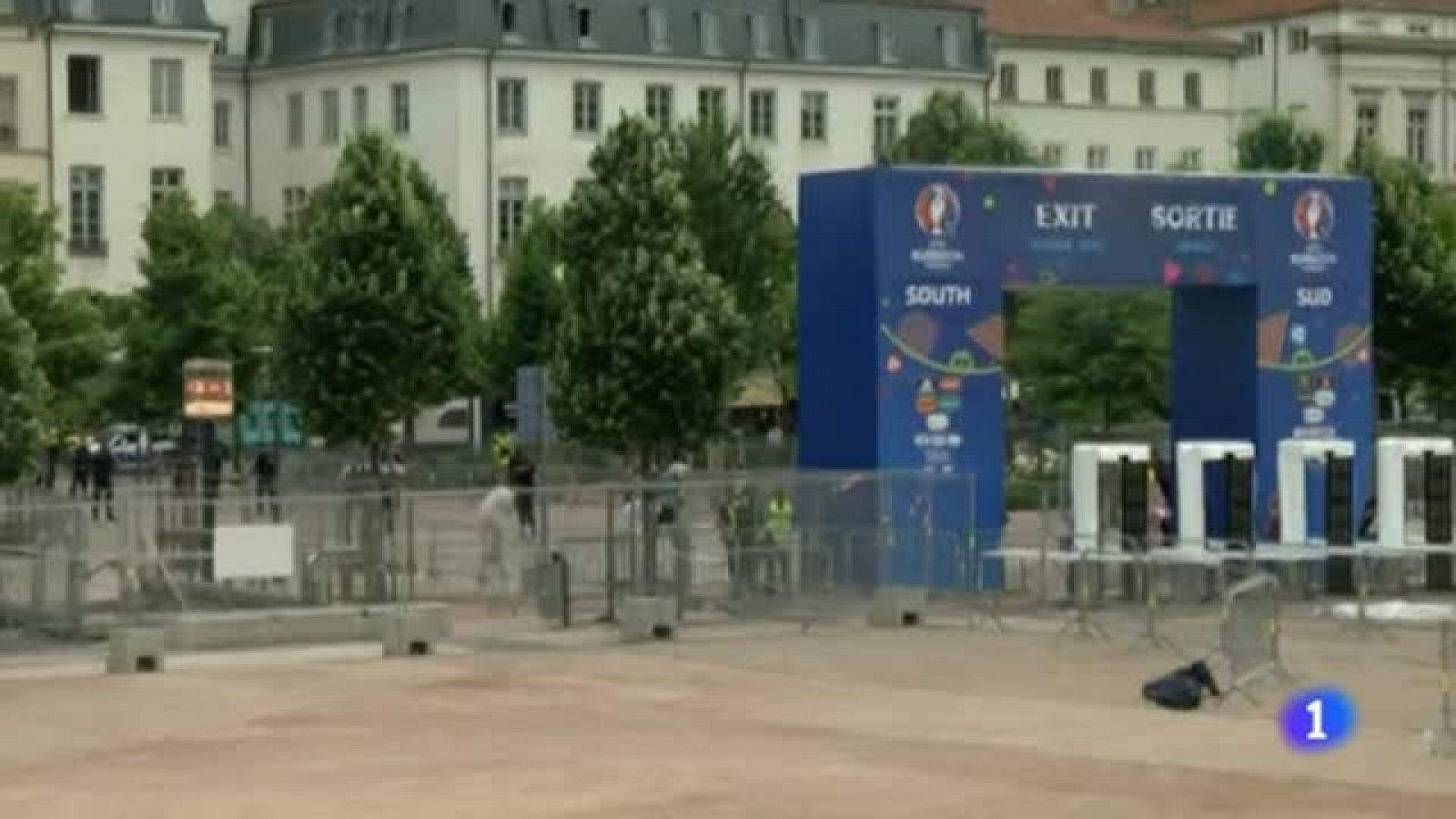 Telediario 1: Francia entrena cómo hacer frente al terrorismo en la Eurocopa | RTVE Play