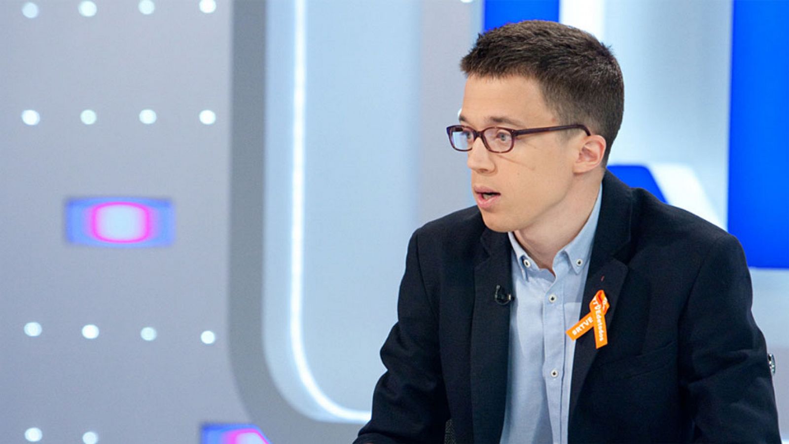 Errejón: "No se puede llamar masiva a una subida del IRPF que afectaría a un 1,5% de la población"