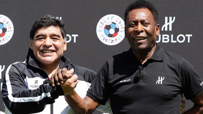Pelé y Maradona se reconcilian en París | Ver