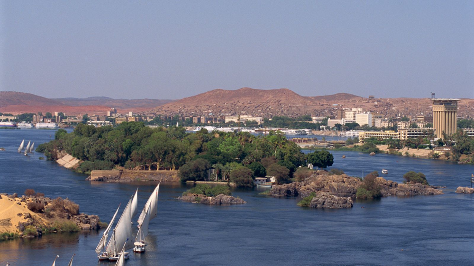 Grandes documentales - El Nilo, Río supremo - Curso vital en el desierto