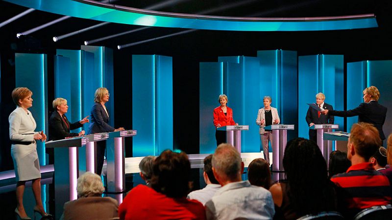 La inmigración y la economía centran el debate entre Johnson y Sturgeon sobre el referéndum del 'Brexit'