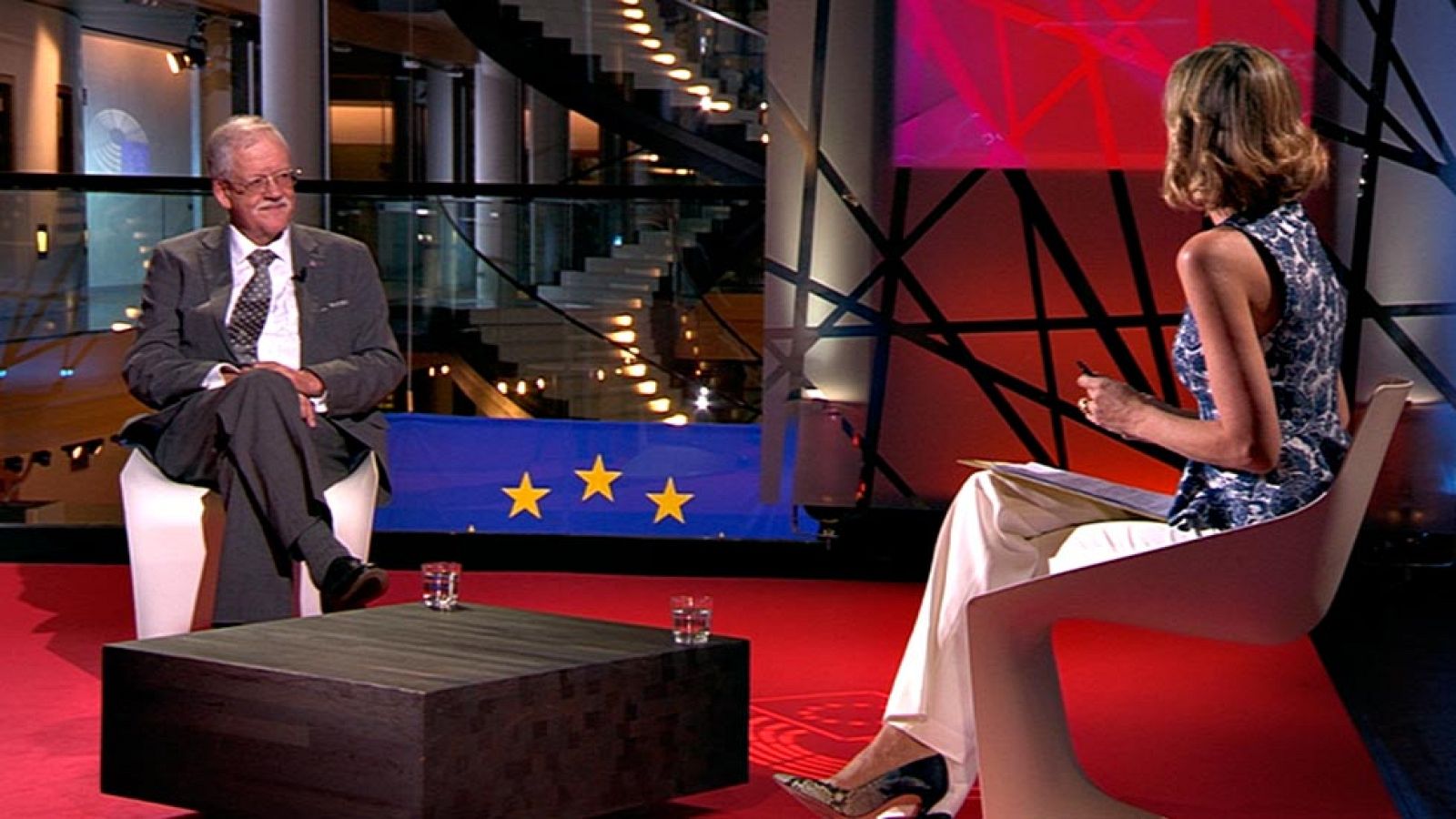 A favor de la permanencia en la Unión están haciendo campaña, parte del Partido Conservador, con David Cameron a la cabeza, y el Partido Laborista. En contra, la rama euroescéptica de los toris, al frente de ellos el ex alcalde Boris Johnson, y el UK