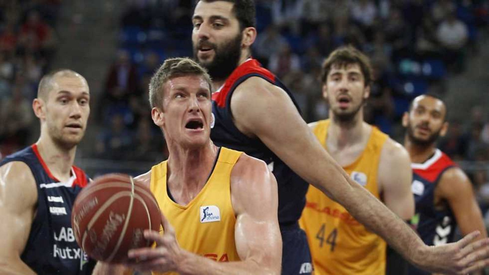 Baloncesto - Liga ACB.  Play Off  Semifinal 4º partido - ver ahora