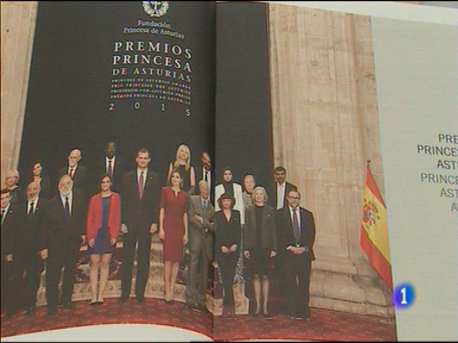  La Fundación Princesa de Asturias aportó más de cinco millones de euros al producto interior bruto asturiano el año pasado, según la memoria de la institución, presentada esta mañana. Por cada euro de subvención que recibe , ésta genera más de siete a las arcas públicas. Esta red llevaba funcionando 20 años, con voluntarios que se encargaban del  cuidado y rescate de animales marinos en peligro en toda la costa asturiana. El Principado prescindió recientemente de esta colaboración, cambiando el protocolo de rescatesLa Coordinadora para la Conservación y Estudio de las Especies Marinas, el Cepesma, ha entragado hoy al Principado 80.000 firmas con las que exige que se vuelva  a poner en marcha la red de varamientos para el rescate de animales marinos