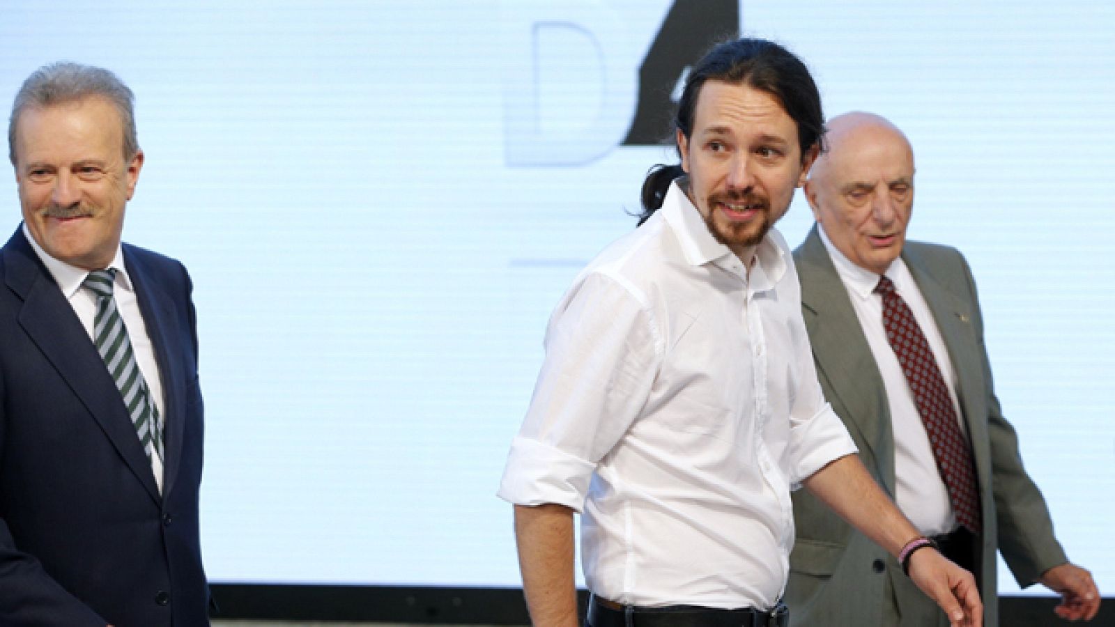 Iglesias a Sánchez: "Pedro, no soy yo. El adversario es Rajoy"