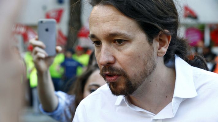 Especiales informativos - Iglesias lamenta el coste de la corrupción en España y Sánchez le dice que incluya a Monedero y a Errejón