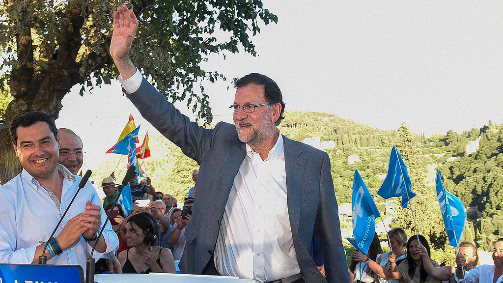 Rajoy pide el voto para no dar marcha atrás en la recuperación económica