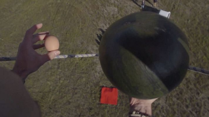 Desafía tu mente - ¿Qué caerá antes: la sandía o el huevo?