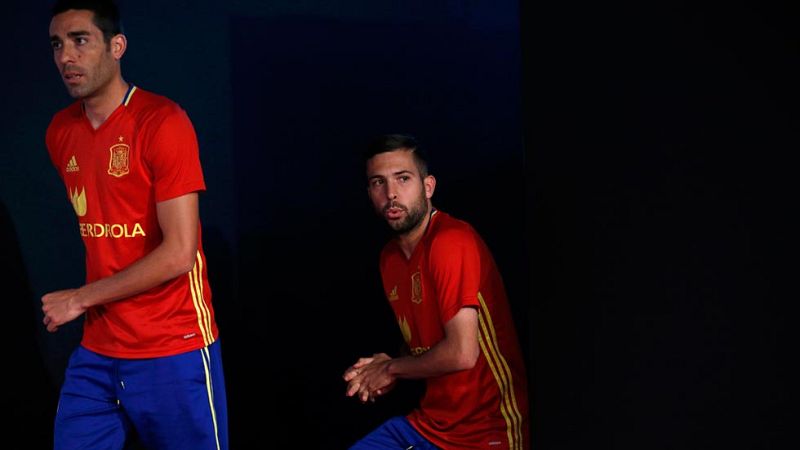 Bruno Soriano, centrocampista internacional del Villarreal, destac� la dificultad que espera Espa�a en Niza en el duelo ante Turqu�a, tras el an�lisis que realiz� el cuerpo t�cnico del segundo rival en la sesi�n de v�deo que tuvieron antes del entrenamiento.