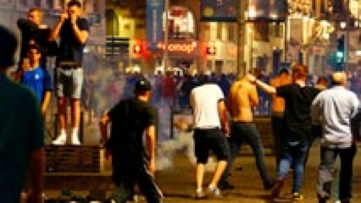 Decenas de detenidos en nuevos enfrentamientos entre hinchas violentos en Lille 