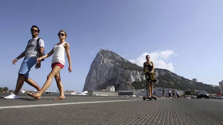 Telediario 1 - El Gobierno rechaza la visita de Cameron a Gibraltar para hacer campaña contra el 'Brexit'